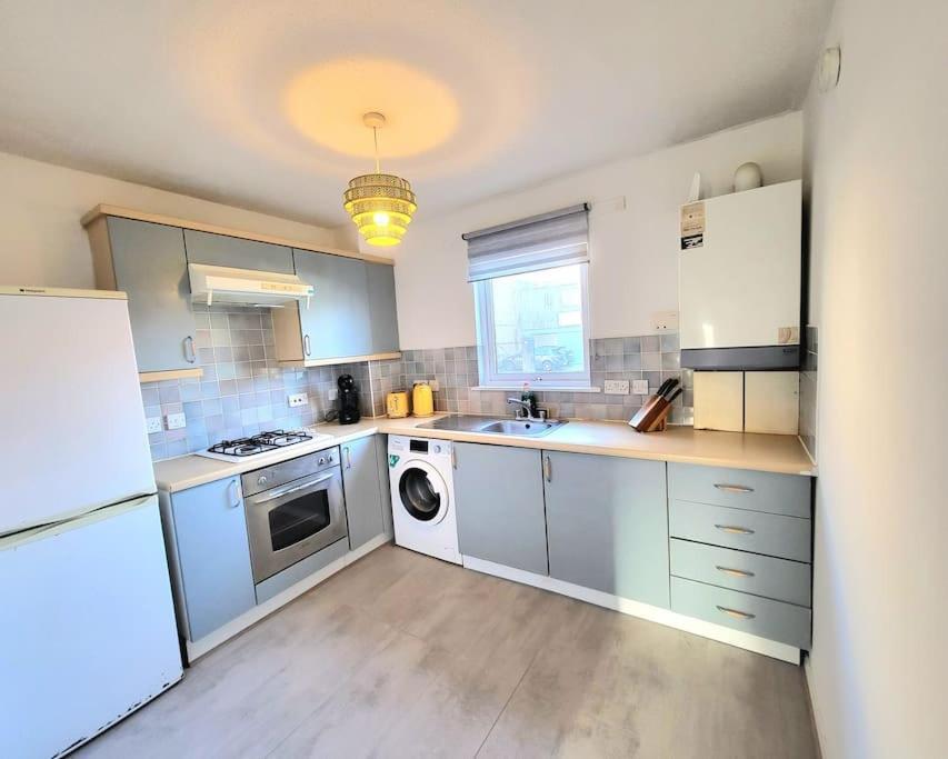 Appartement Harrismith Place By Sensational Short Lets & Serviced With Free Parking & Wi-fi